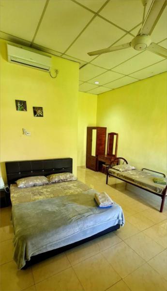 Rainbow Bed N Bfast Hostel Pantai Cenang  Bagian luar foto
