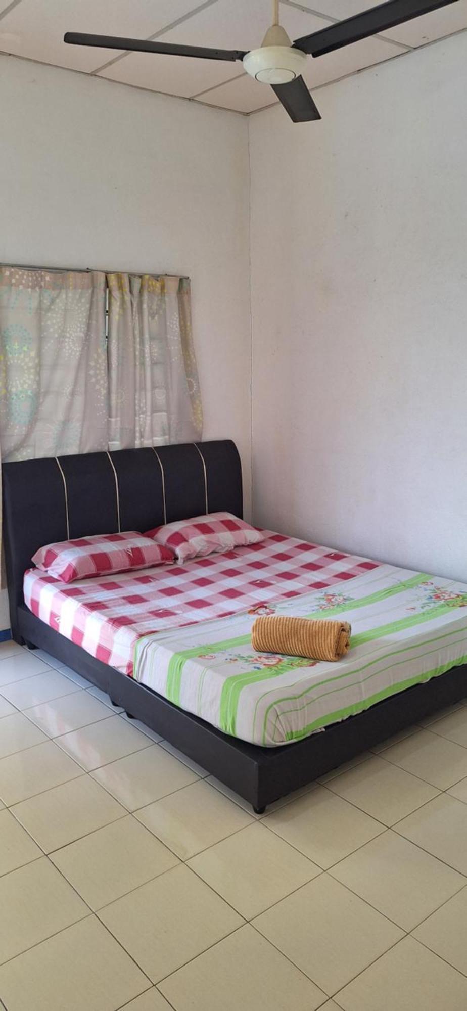 Rainbow Bed N Bfast Hostel Pantai Cenang  Bagian luar foto